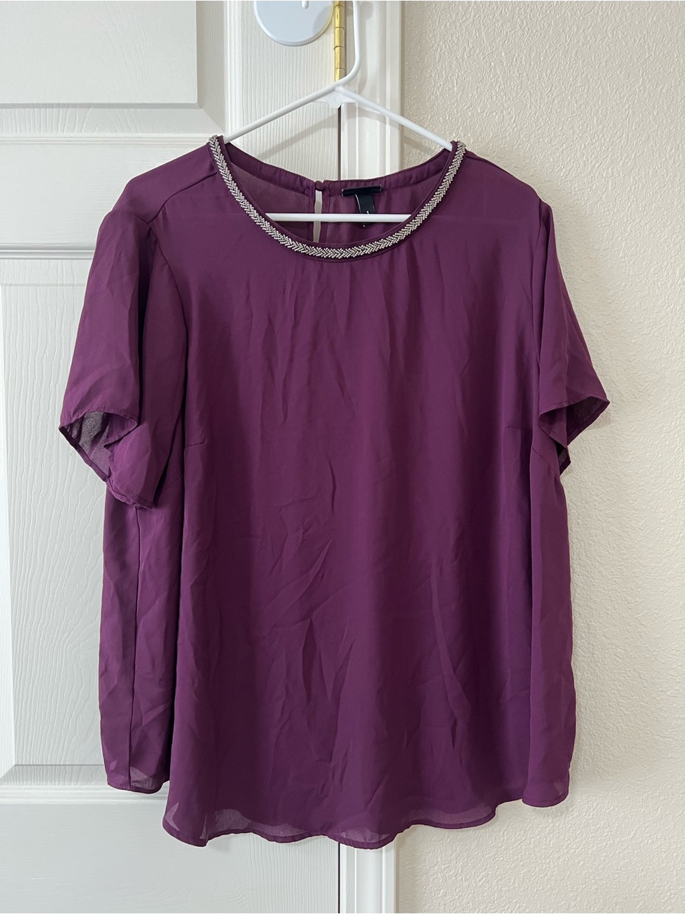 Torrid Purple Beaded Neck Chiffon Blouse Short Sleeve Top Size 1